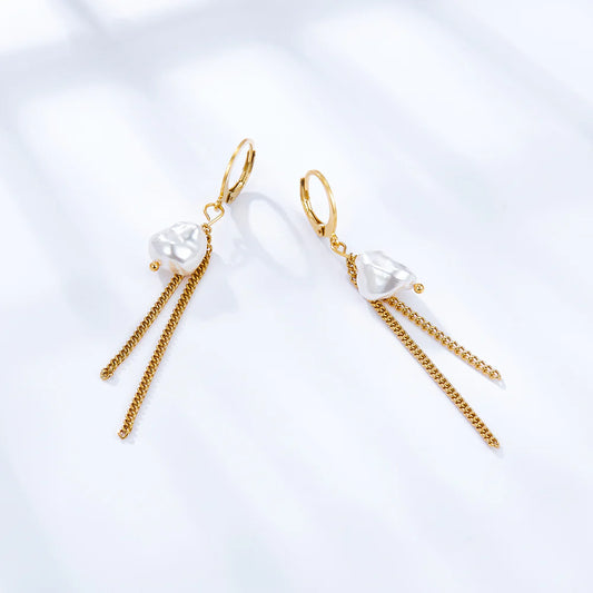 Sylara pearl earrings