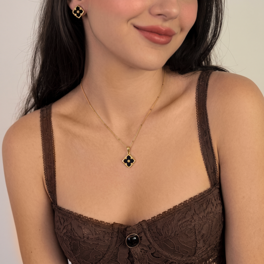 Collar Trébol Negro - Con Aretes💧