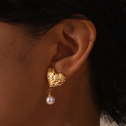 Heart & pearl earrings