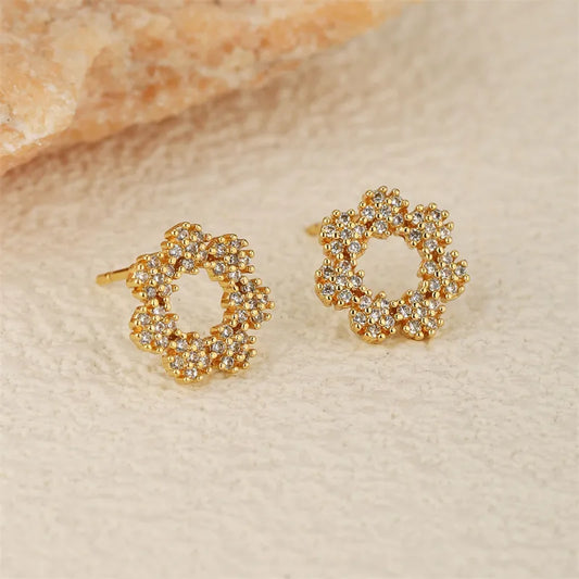 Snowy golden earrings