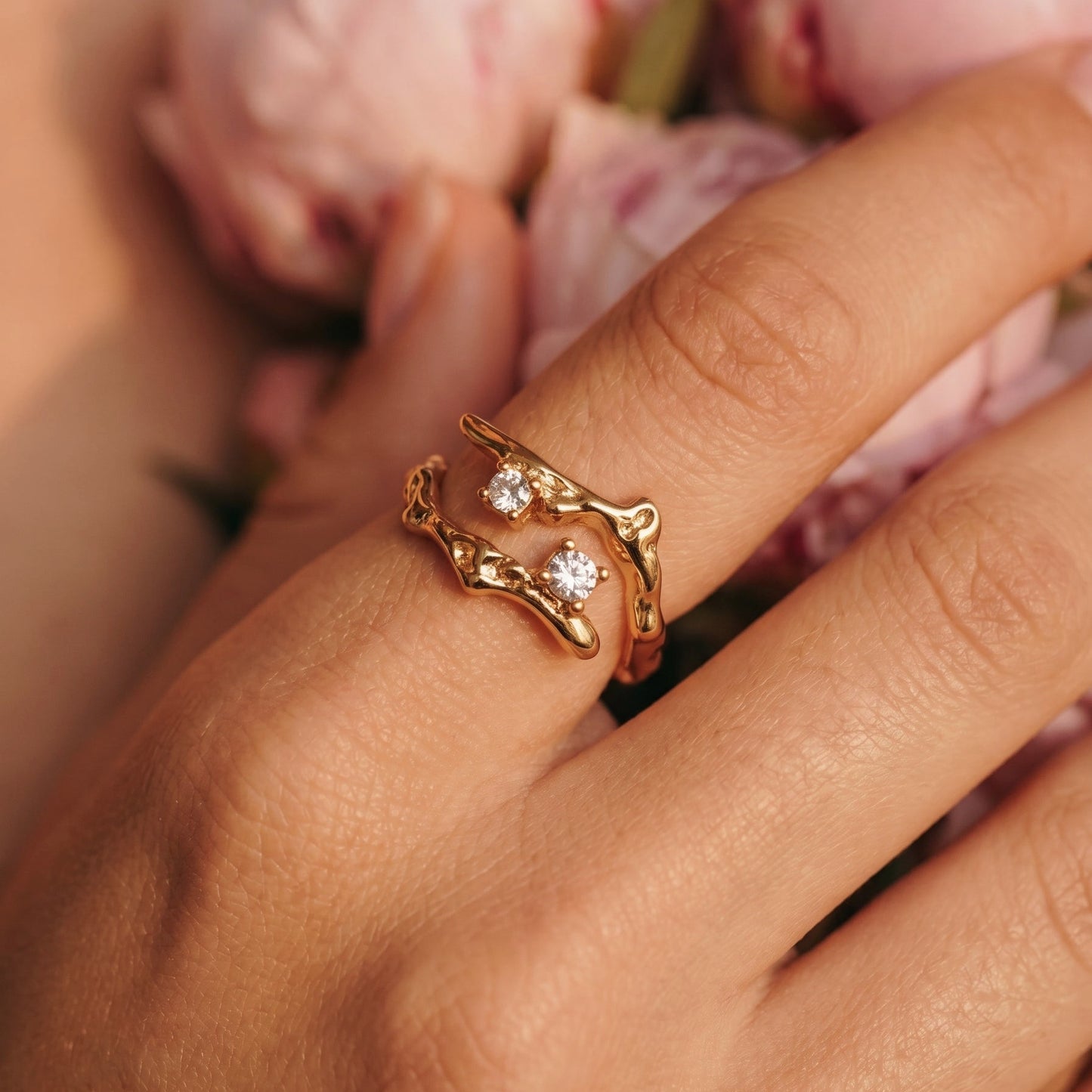 Anillo Nyra