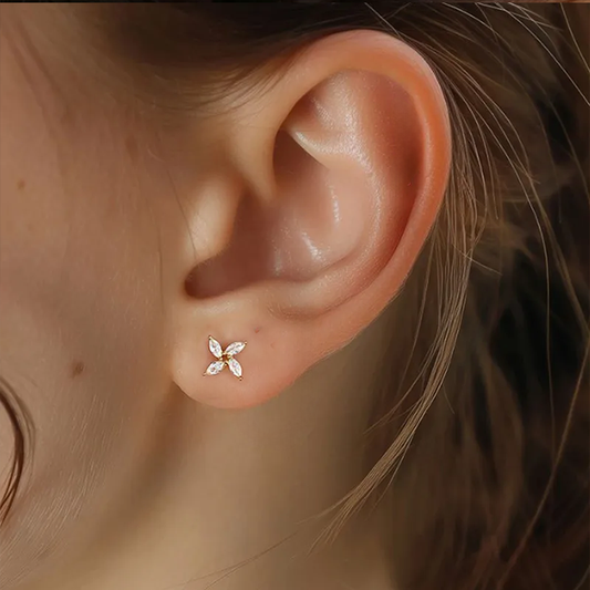Shine four leaves golden earrings