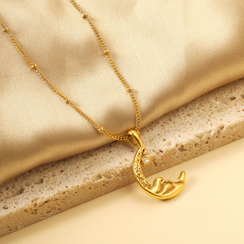 Lunie necklace💧