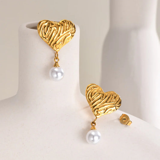 Heart & pearl earrings