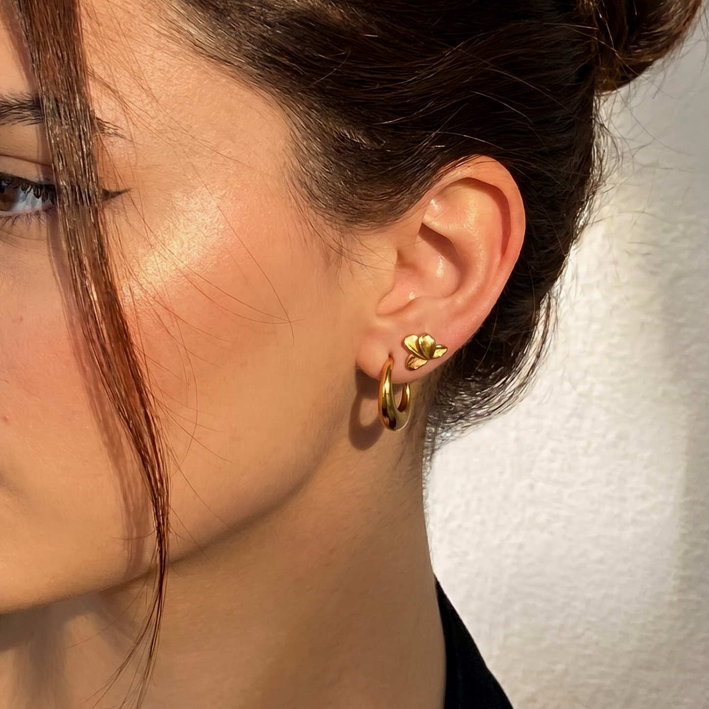 Altheara mini petals earrings